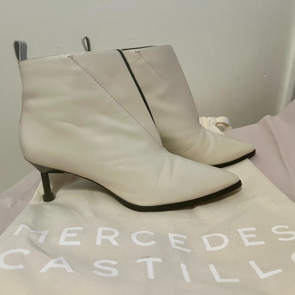 Mercedes Castillo Kasuri Pointy Toe Booties Ankle Boots Ivory Size 6 / 36